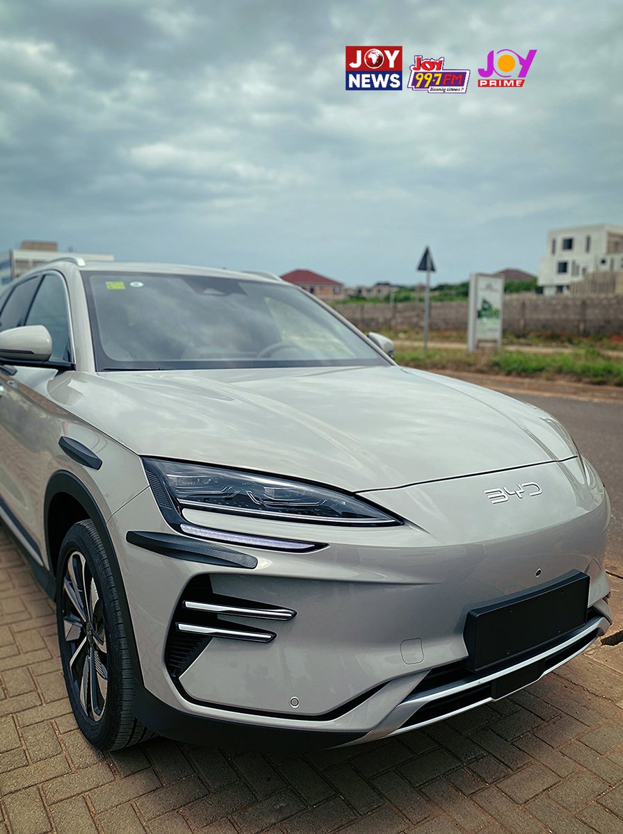 JoyPrimeTV's tweet photo. ๐ธ A section of the beautiful Electronic Cars displayed during the opening of the DriveEV GH showroom at Birman Hills, Off the Mahama Road #DriveEVGh https://t.co/2sxOHRfCww