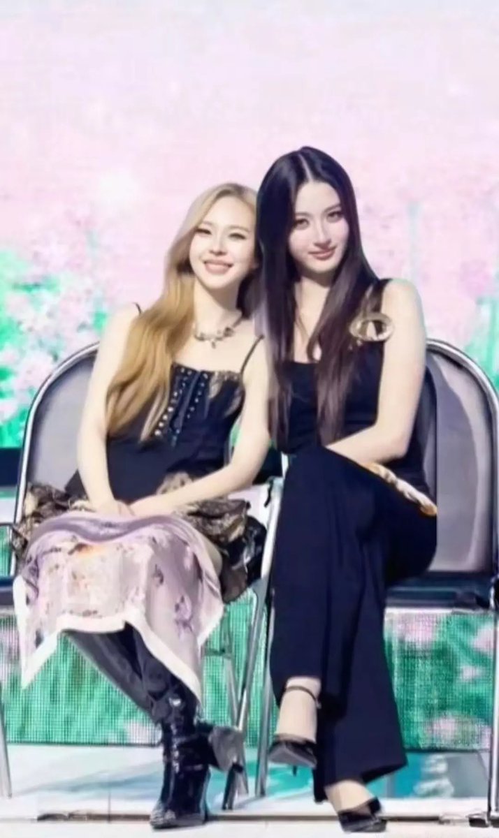 B61Rm's tweet image. 好配
真的好配
#viewjune