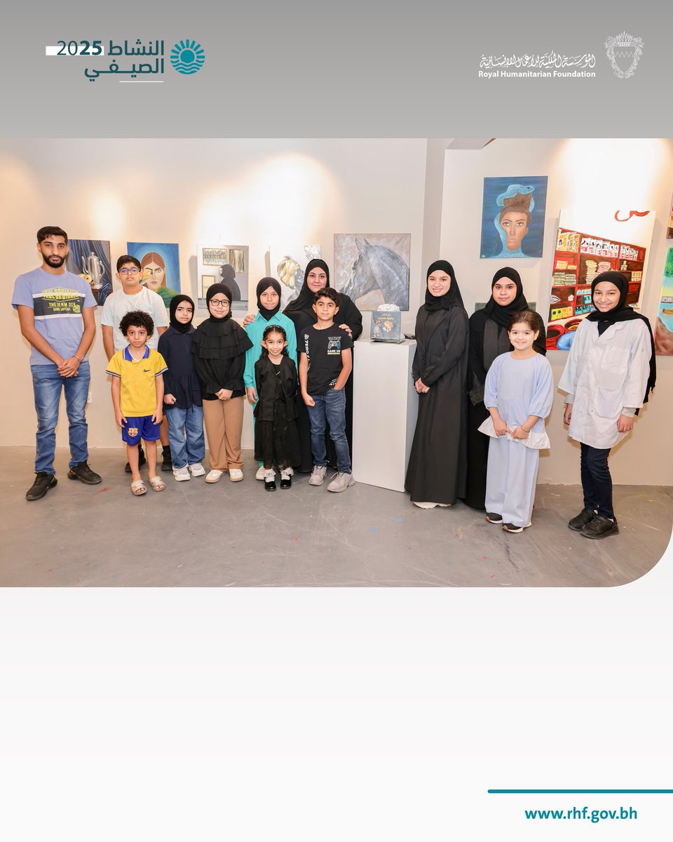 سعادة الأمين العام للمؤسسة الملكية للأعمال الإنسانية يشارك أبناء المؤسسة يومًا فنيًا مليئًا بالإبداع والطاقة الإيجابية في مركز مايكرو آرت للفنون 🎨✨