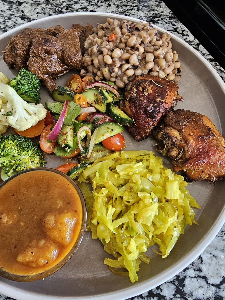 Unami Makali tweet media