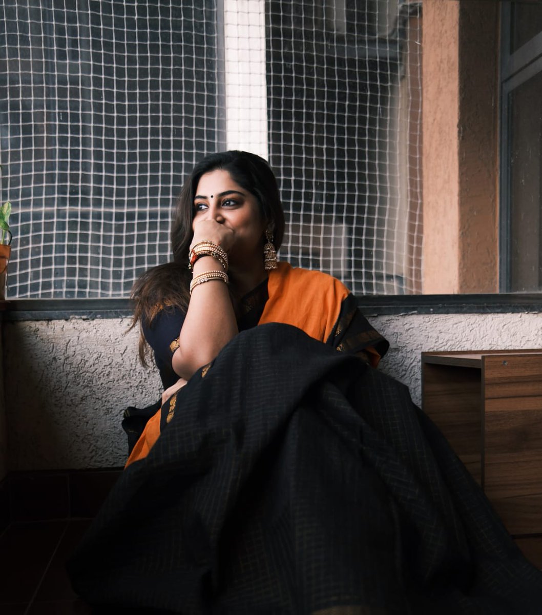 mohan_manjima's tweet image. 🧡