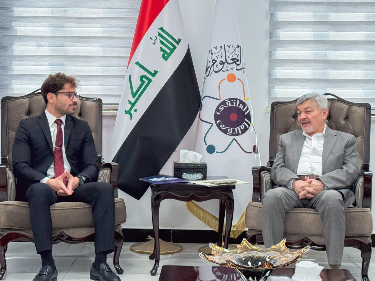 BahrAlolomForum's tweet image. استقبلنا السيد حسام الدين الزعبي، مدير مكتب الإعلام والعلاقات مع المانحين في مكتب اليونسكو في العراق، واستمعنا لرؤيته في مجال التعاون المشترك و جرى نقاش حول سبل التعاون المستقبلي في مشروع إحياء الثقافة والتعليم التي تعمل مؤسستنا على إنضاجها والمبادرات المشتركة بين الطرفين.
