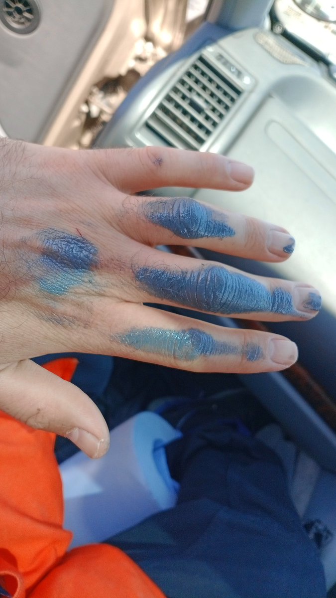 Nasty chap plastic that is runny like paint - proudly made by <a href="/renault_uk/">Renault UK</a> <a href="/renault_fr/">Renault France</a>