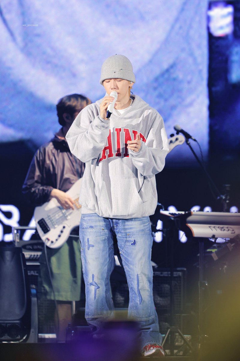 my_hyuniee's tweet image. 250607 Reverie 사운드체크

#백현 #BAEKHYUN @B_hundred_Hyun