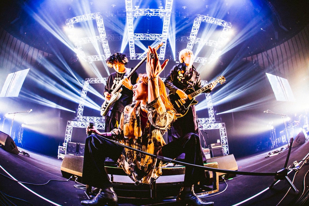 ROCK鳴缶-でかい音で聞け!!- ROCK鳴缶-でかい音で聞け!!- - メルカリ