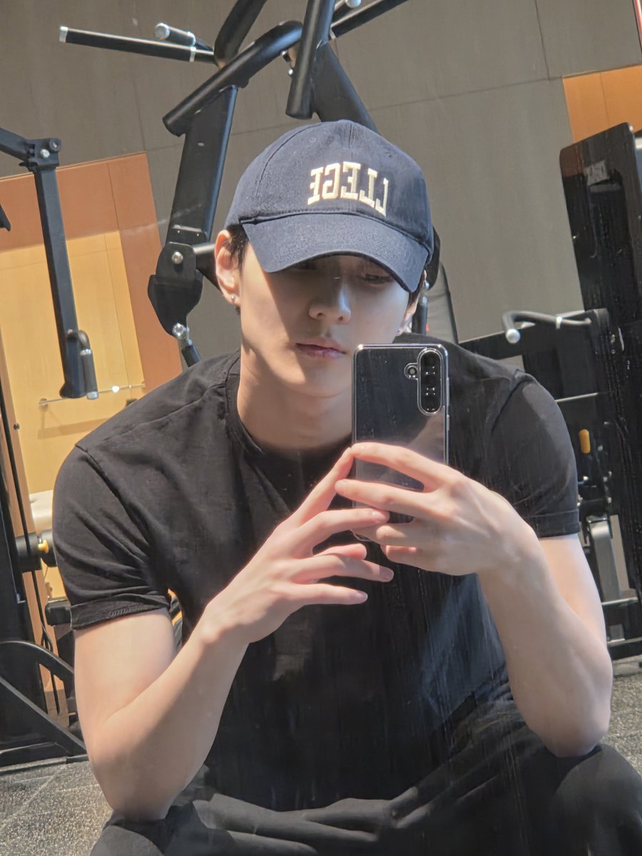 개응이 tweet media