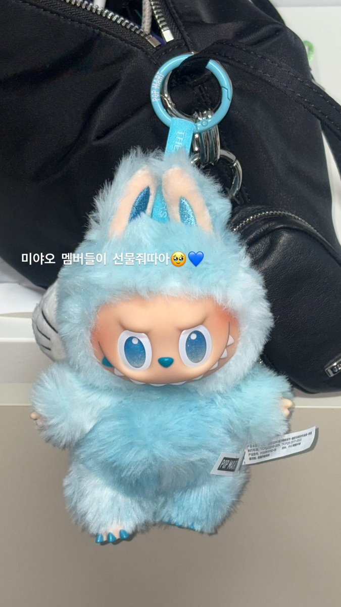 dananrin's tweet image. 헐 미야오 메컵 담당 쌤 인스스에 올라왔는데 멤버들이 라부부 선물해줫나바!!!! ㅋㅋㅋㅋㅋㅋㅋㅋㅋㅋㅋㅋㅋㅋㅋㅋ
(🔒저도주세요……..)