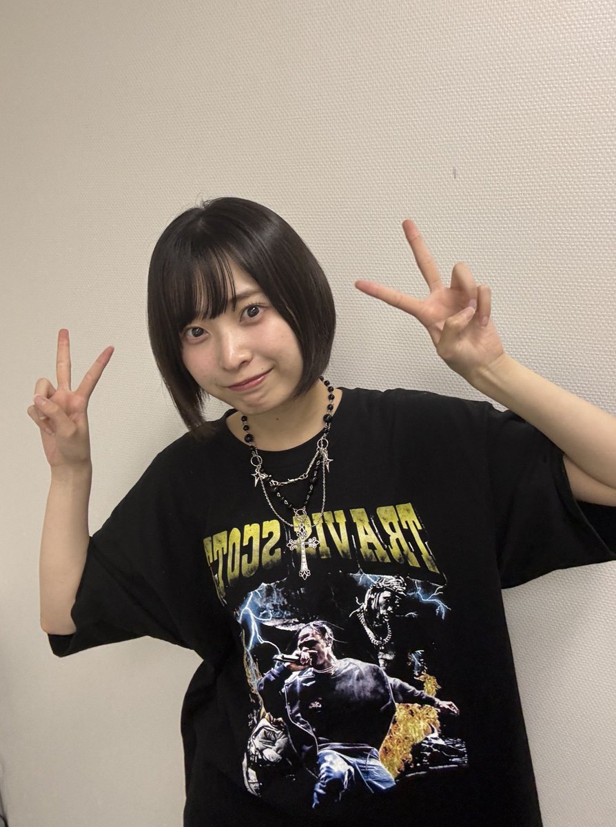坂川陽香(AKB48) (@hiyuka_1007) on Twitter photo #Oh_my_pumpkin
オンラインお話会2日目ありがとうございました👍🏻✨🌟
今日もいっぱいお話して沢山元気もらいました!Wセンターおめでとうの声もいっぱい😭感謝です!🙏🏻🤍
次は来週の握手会で直接お会いしましょうね!☺️ #Oh_my_pumpkin
オンラインお話会2日目ありがとうございました👍🏻✨🌟
今日もいっぱいお話して沢山元気もらいました!Wセンターおめでとうの声もいっぱい😭感謝です!🙏🏻🤍
次は来週の握手会で直接お会いしましょうね!☺️