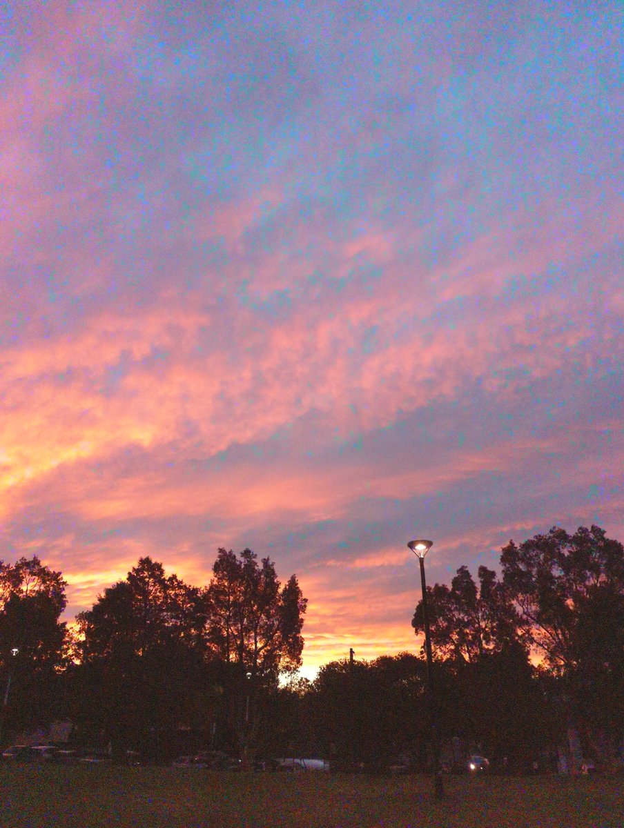 whit_cd's tweet photo. 🌇🌃 https://t.co/07Z3NAr633