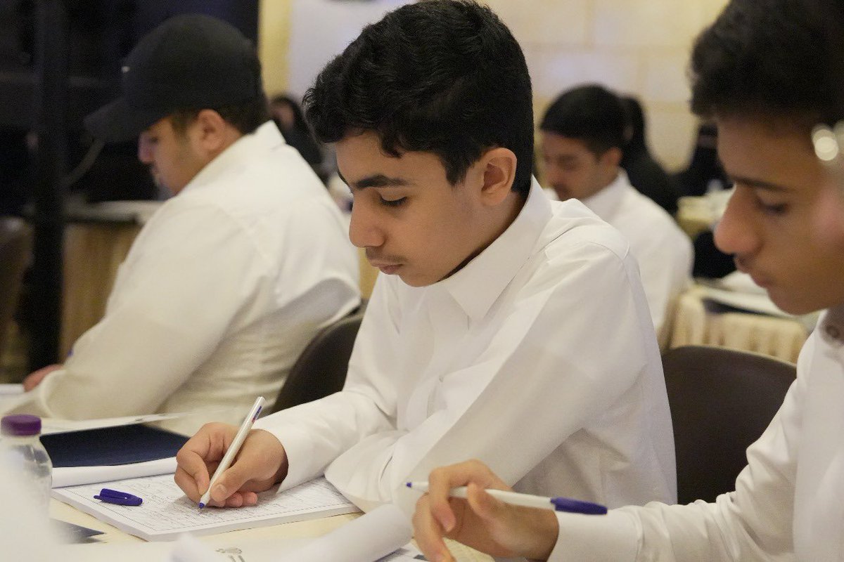 من برامجنا الصيفية المميزة في مركز الإبداع والإبتكار للتدريب

 🔶 برنامج  مهارات واستراتيجيات القدرات العامة؛ أكثر من 60 طالبًا يواصلون رحلة التدريب  المكثف لمدة أسبوعين.
