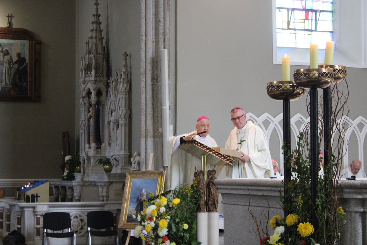 allaboutcarlow's tweet image. A Shared Celebration
From Carlow to the continent: today&apos;s Mass gathered clergy, choirs, and lay people in shared reverence for the enduring mission of St. Columbanus, born near Myshall.
#Columbanus2025 #CatholicUnity #CarlowCathedral #FaithInEurope