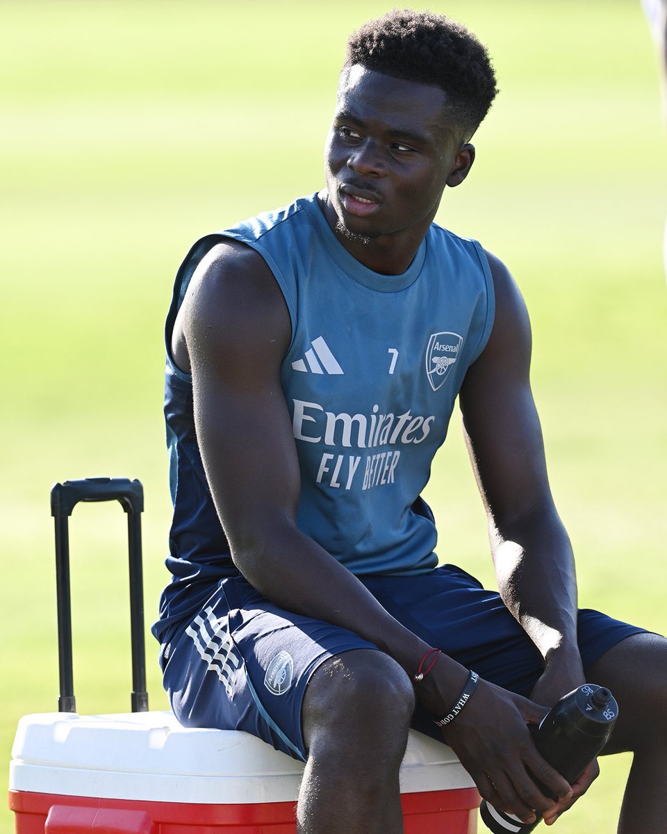 KelechiAFC's tweet photo. It’s Saka’s NSPPD wristband for me ❤️. What God Cannot Do, Does Not Exist 🙏. Arsenal about to cook this season ✌🏾.
•
#saka #arsenal #nsppd #whatgodcannotdodoesnotexist https://t.co/bDJGSutO43