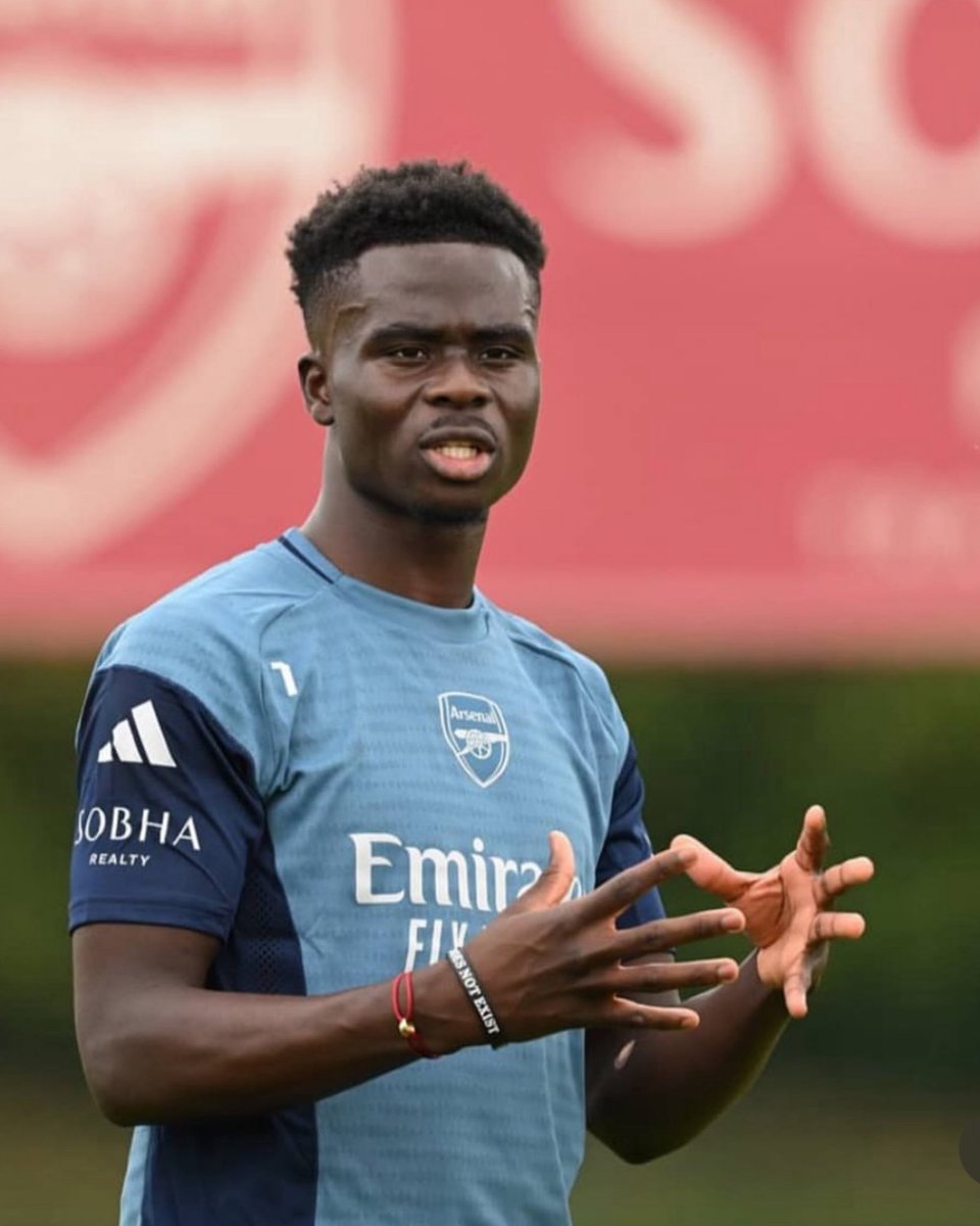 KelechiAFC's tweet photo. It’s Saka’s NSPPD wristband for me ❤️. What God Cannot Do, Does Not Exist 🙏. Arsenal about to cook this season ✌🏾.
•
#saka #arsenal #nsppd #whatgodcannotdodoesnotexist https://t.co/bDJGSutO43