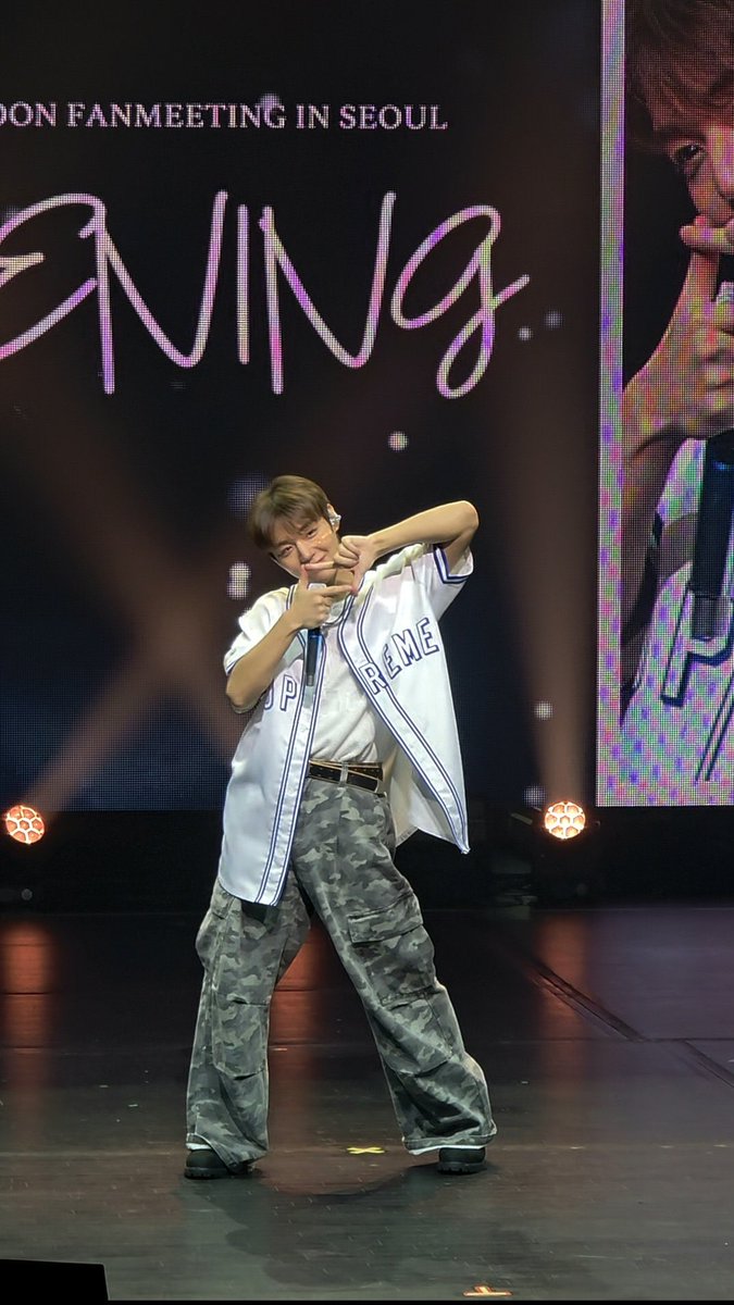 pjh2905_nn's tweet photo. ร้องไห้ดีกว่า 😭😭😭 คนอะไรน่ารักเท่าโลก แต่ตัวเท่าเมี่ยง https://t.co/DAF6lMM6Mi