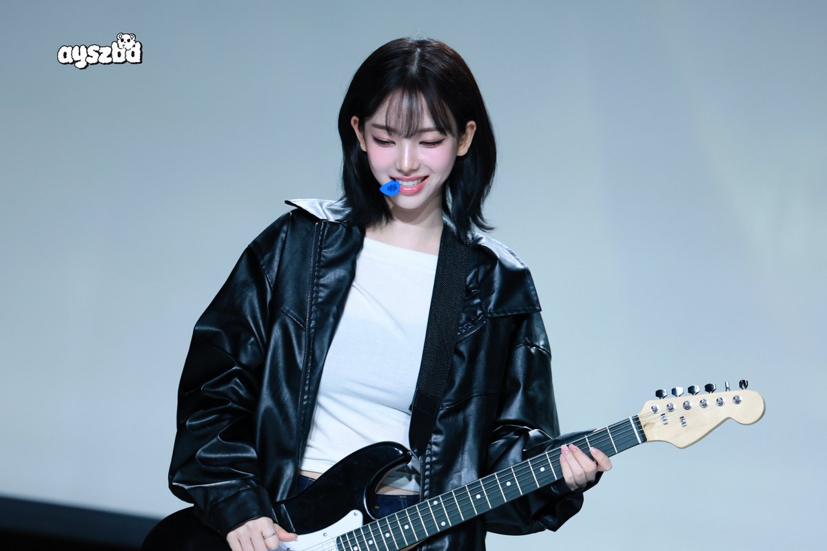 ayeshizuibangd's tweet image. 250713
🎸🎵 천재 록 선수입니까?

#aespa #KARINA  #Karina #카리나 #aespa #에스파