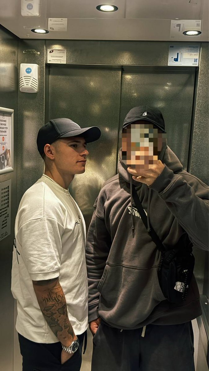sdt_podcast's tweet image. ¿Cómo va ese fin de semana?
Por aquí estamos muy contentos del rumbo que está tomando @sdt_podcast ✌️
Esta semana grabamos 11 nuevos episodios y terminamos con muy buen sabor de boca
No estáis preparados para todo lo que se viene hasta final de año 🤯