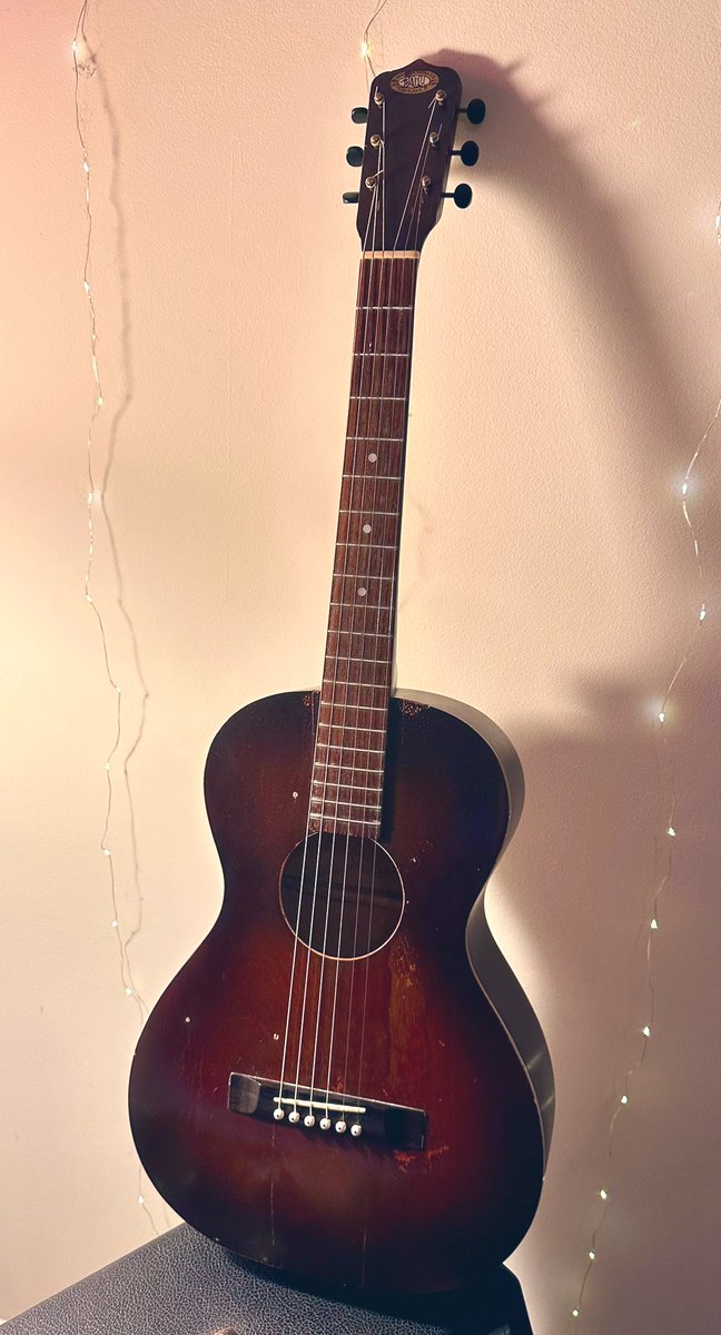 Lazy Sunday morning coffee and blues on the 1930s Oahu parlor. One of my favorite guitars to play. Do you parlor? Let’s see em. ☕️🎸