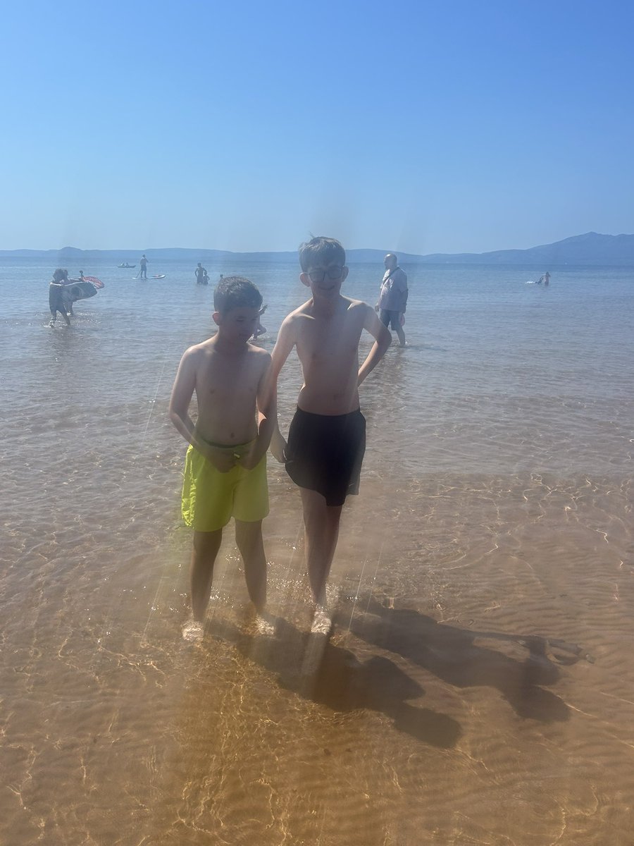 Work finished for day trip to beach with the boys 🏖️ 🍻