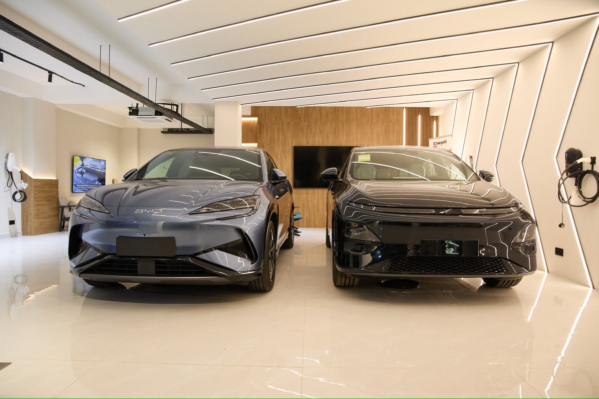 JoyPrimeTV's tweet photo. A sneak peak inside the DriveEV GH showroom opened yesterday at Burma Hills, off the Mahama Road #DriveEVGh https://t.co/j8FJbmWHXF