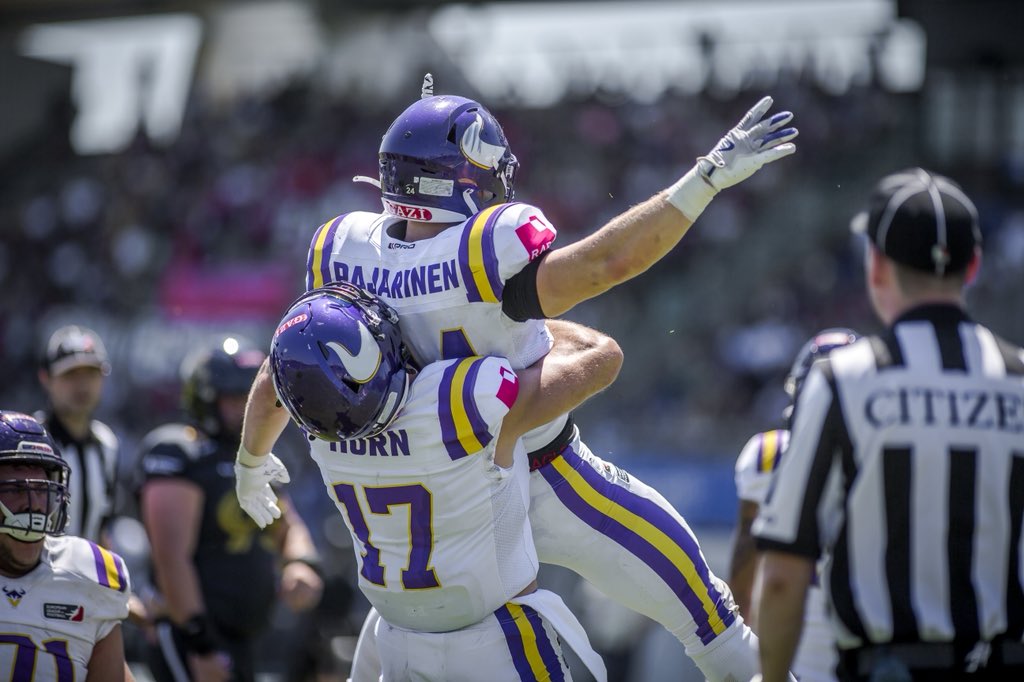 30 Down. 30 To Go. 💜😤 #VIKatPAR

📸 <a href="/HJirgal/">hannes jirgal</a> | <a href="/ELF_Official/">European League of Football</a>