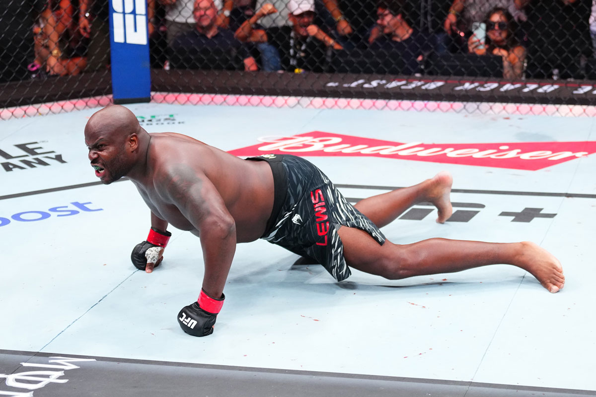 NationCrossfire's tweet photo. UFC Nashville: Derrick Lewis roars with vintage TKO victory over Tallison Teixeira https://t.co/jklvJhLiAG #ufcnashville #ufc #mma #DerrickLewis https://t.co/0vCORV6nGv