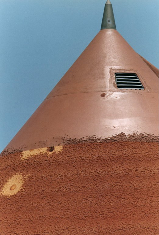 NASAhistory's tweet image. A "boring" story about the space shuttle
During the Memorial Day weekend in 1995, not long before the scheduled launch of the Discovery orbiter on the STS-70 mission, one or more Northern Flickers at @NASAKennedy pecked dozens of holes into the foam insulation covering the…