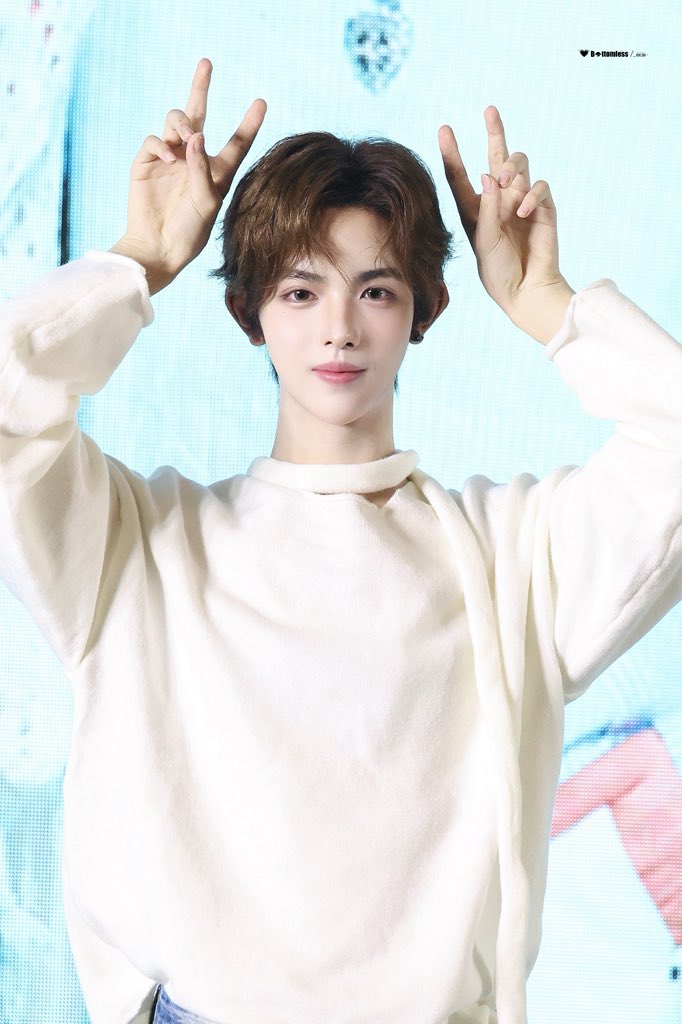 Bottomless丨新澈 tweet media