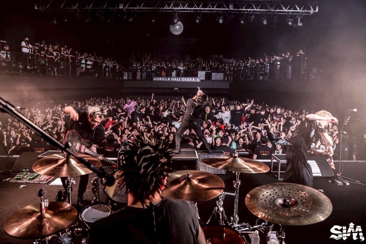SiM_Official's tweet image. 【20YEARS TOUR】
20YEARS TOUR -SEEDS OF HOPE-
at GORILLA HALL OSAKA
ありがとうございました!
Photo by @kouhey0622
#SiM
#SiM20th