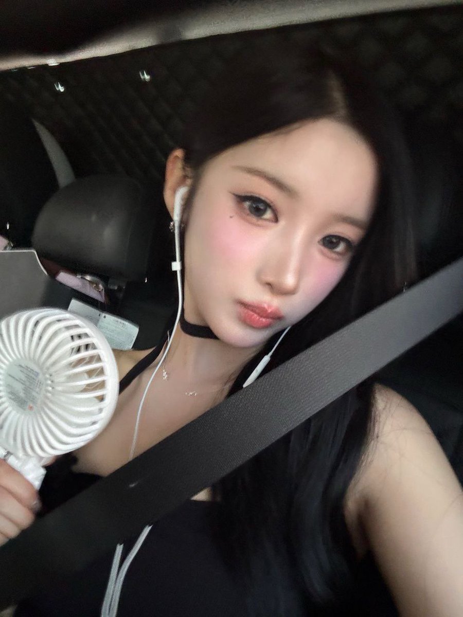 𝐘 𝐔 𝐊 𝐈 🎭