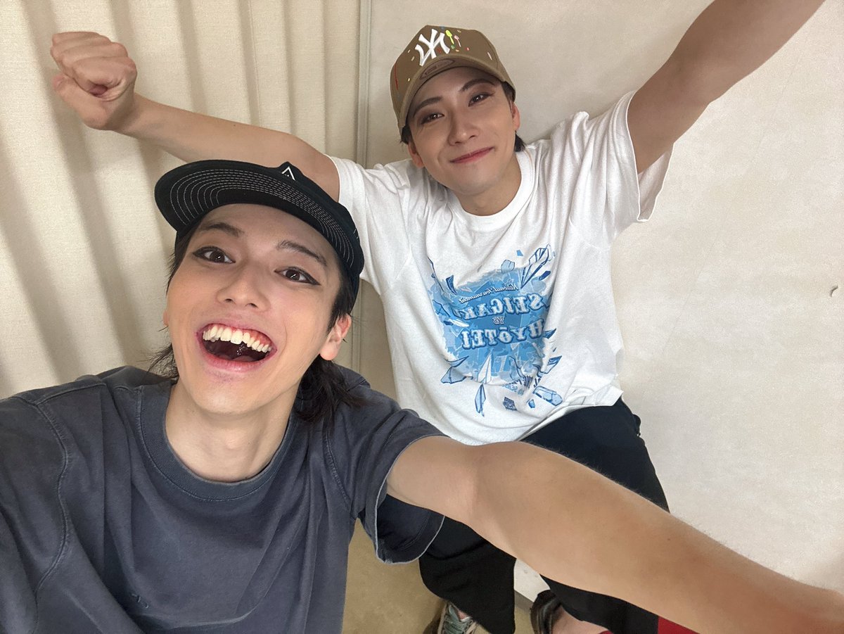 東京公演千秋楽ありがとうございました！
楽しくてあっという間！！！

いつもやさCりんくんと😀😡😭😆
#テニミュ