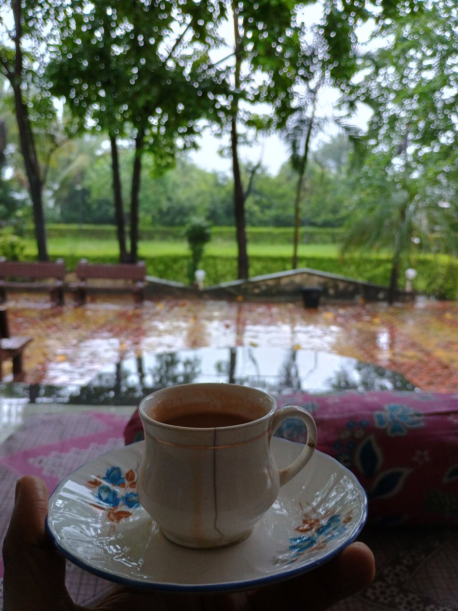 चाय की चाह
#sunday
#ચા 
#चहा