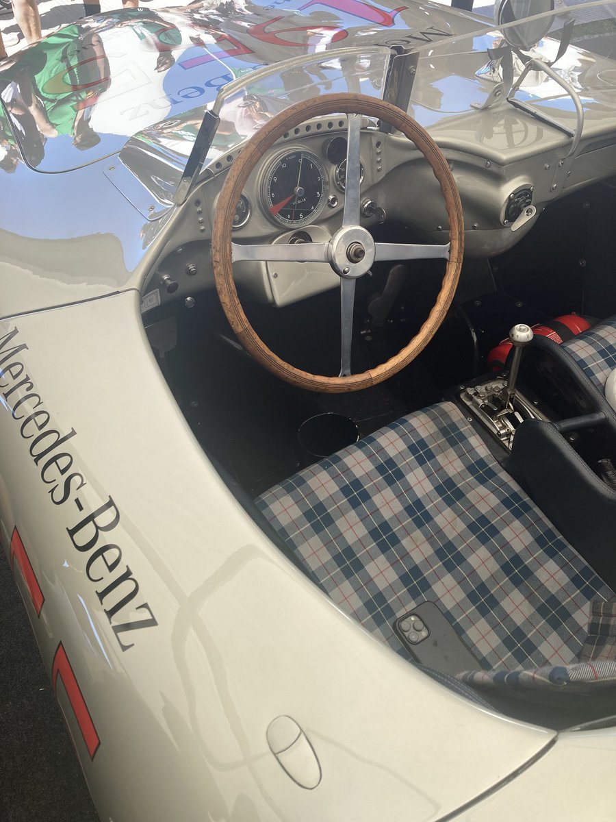 classiccarguru1's tweet photo. I often get asked why the #Tipo184 Accelerator & Brake straddle the transmission with the Clutch Pedal the otherside?
Answer
I designed #Tipo184 to give you the ultimate pre-war race car experience in every way! 😎
(Mercedes Silver Arrows at #FOS as reference) https://t.co/hylzaKUa3o