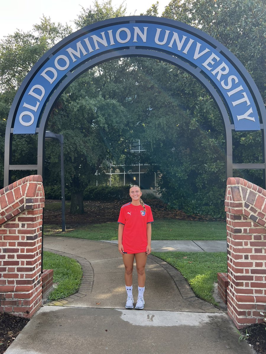 Thank you <a href="/AngieHind/">Angie Hind</a>, <a href="/Michbarr/">Michelle Barr</a>, <a href="/ZachHanson5/">Zach Hanson</a>, and <a href="/HopeStacker/">Hope Stacker</a> for hosting an amazing <a href="/ODUWomensSoccer/">ODU Women's Soccer</a> ID Camp! I had a great time exploring the campus, meeting some players, and working with an incredible coaching staff! <a href="/TannerOsborne27/">Tanner Osborne</a> <a href="/tikitakaklu/">Tomasz Kluszczynski 🇵🇱/🇺🇸</a> <a href="/ECNLgirls/">ECNL Girls</a> <a href="/ImYouthSoccer/">ECNL/GA/Recruiting/College Soccer</a>