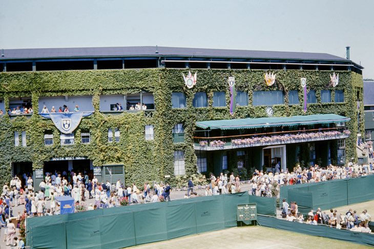 C20Society's tweet image. Game, set, match: It’s men’s final day at @Wimbledon 🎾
Centre Court was designed by architect Charles Stanley Peach in 1922. This 12 sided stadium was the largest reinforced concrete structure of its day, with shuttering used to provide textured concrete finish. It was laid out…