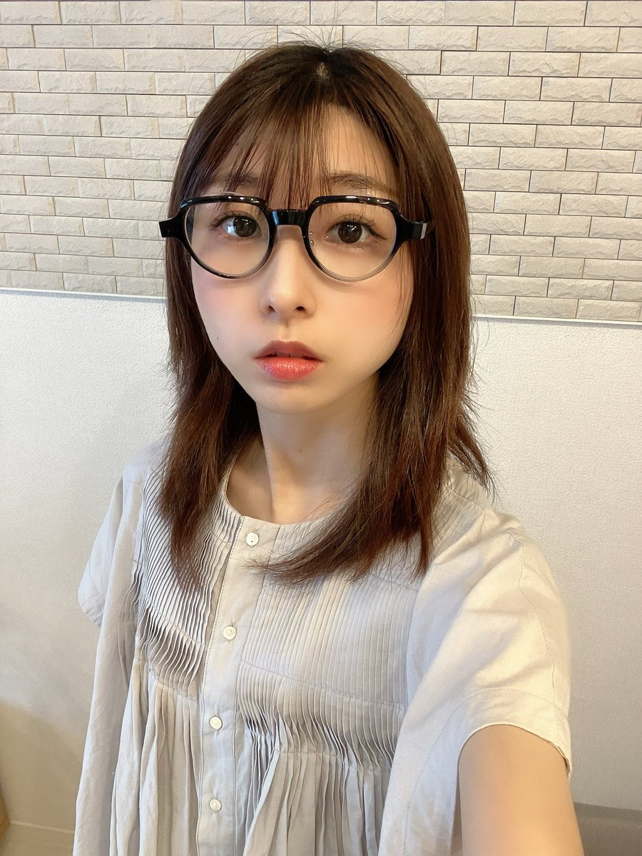 _mn327's tweet image. メガネ🤓👓🌟