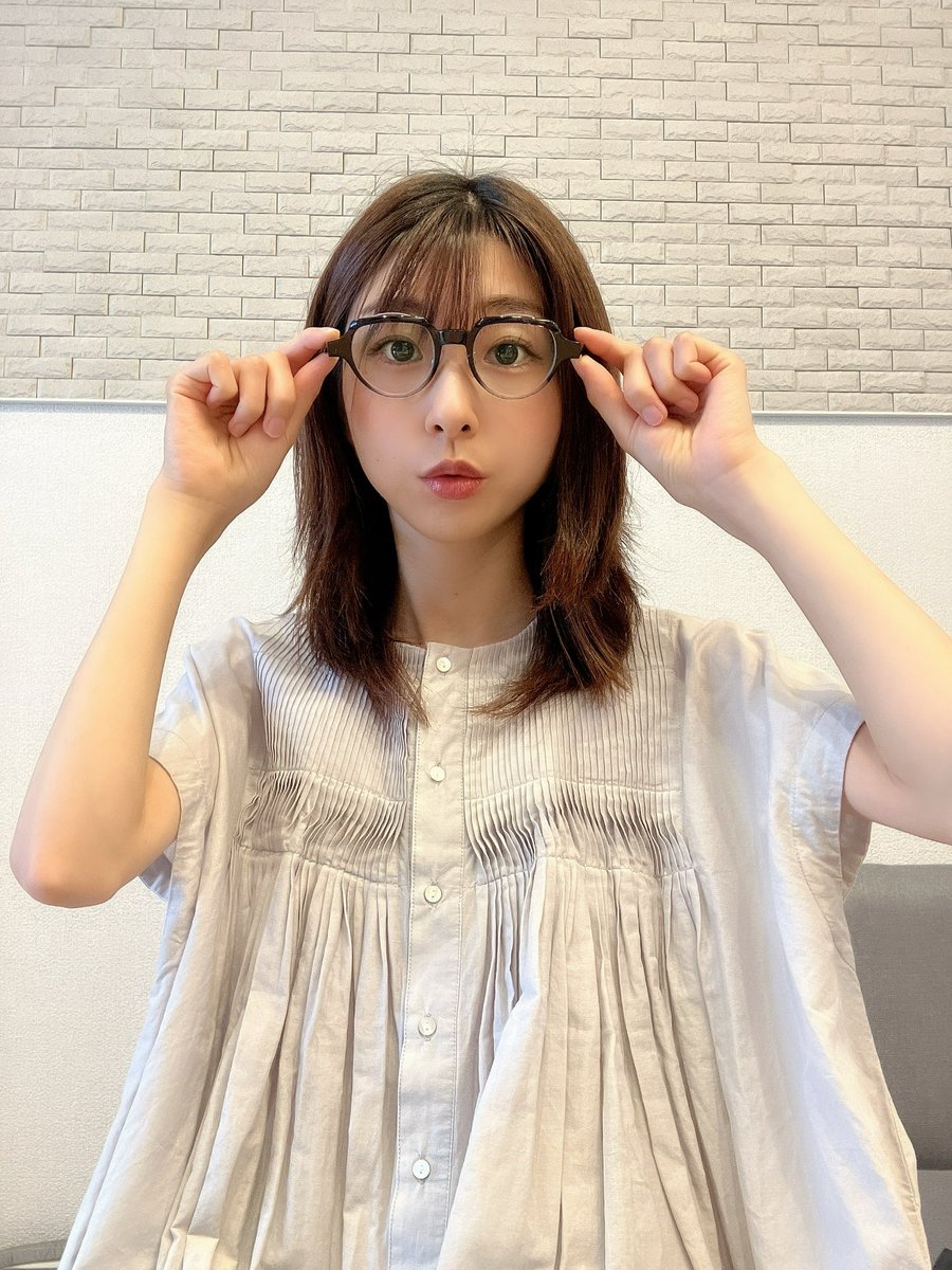 _mn327's tweet image. メガネ🤓👓🌟