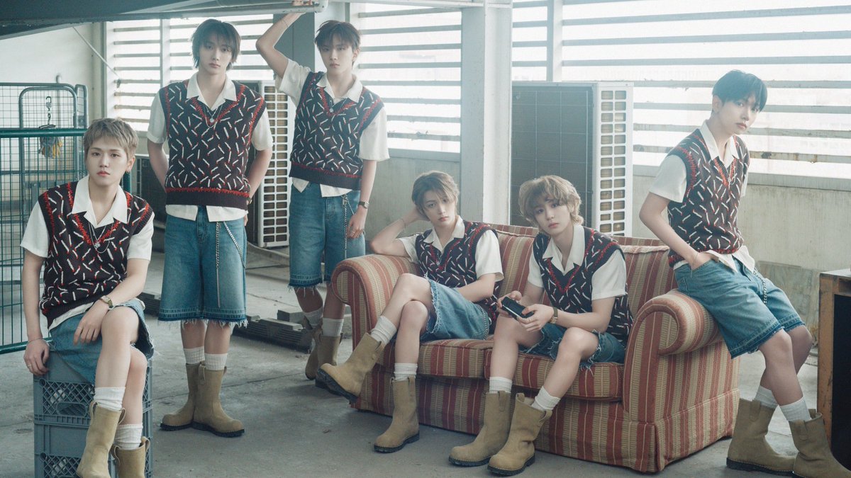 bndchartsmaster's tweet image. BOYNEXTDOOR drop ‘逡巡(SHUNJUN)’ version concept photos ahead of their 2nd Japanese single, [BOYLIFE], out August 18 at 12AM KST.