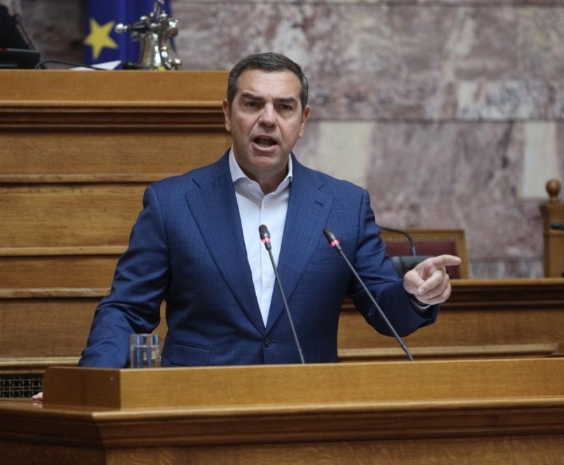 MeTonAlexi's tweet image. Από τότε που ο #Τσίπρας αποχώρησε, η πολιτική σκηνή μοιάζει μονόπλευρη. Ο Μητσοτάκης κυβερνά ανενόχλητος, χωρίς ουσιαστική αντιπολίτευση να τον κοντράρει. Και δεν είναι τυχαίο. Ο Τσίπρας δεν ήταν απλώς αρχηγός κόμματος, ήταν η φωνή που μιλούσε με γνώση, κύρος και παρρησία για τον…
