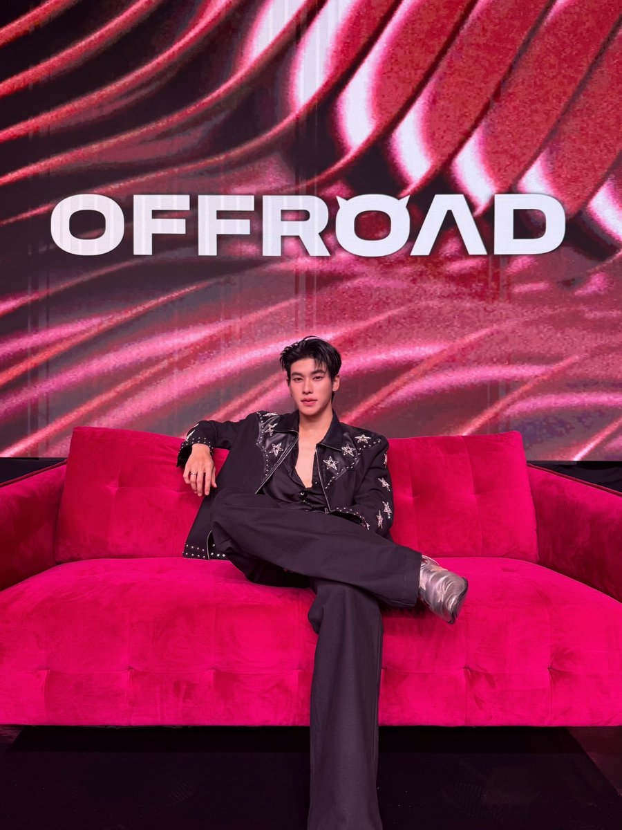 STAGE เพลงแสร้งวันนี้เป็นยังไงบ้างครับบ ❤️
ขอบคุณ <a href="/TMCcountdown/">Thailand Music Countdown</a> มากนะค้าบ
ตามไปดูโชว์แบบเต็ม ๆ ได้แล้วที่
YT : Thailand Music Countdown
🔗 youtu.be/PU0i3ssLZjc?si…

ฝากเพลง แสร้ง (ALL FAKE)  จากออฟโรดด้วยนะค้าบ ฟังได้แล้ววันนี้ทุก Streaming Platforms 🎧

OFFROAD ALL FAKE TMC