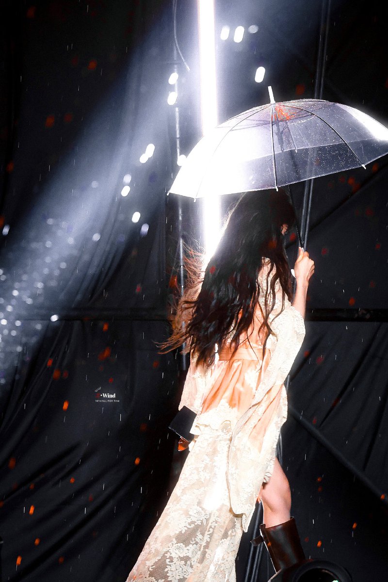 Happy Wei baobao's 7th debut anniversary 🥳🥳 A girl that's always hardworking, brings positive energy &amp; keeps the brightest smile despite her tiresome, pain or difficult times. You inspire me everyday. I love you so much, keep shining❤️🥹

#TianXiwei #전희미 #田曦薇 #เถียนซีเวย