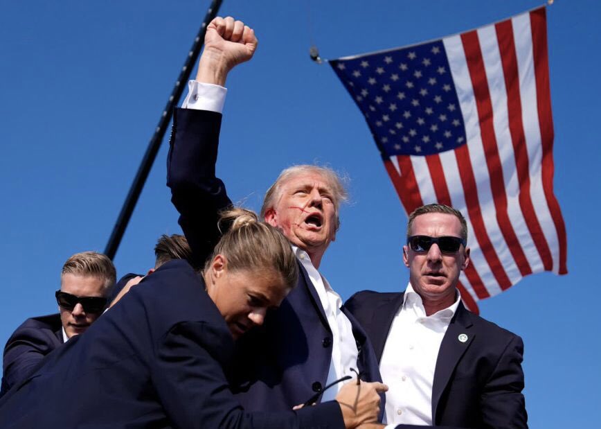 middleageriot's tweet image. FLASHBACK: One year ago today, this was staged, I mean happened.