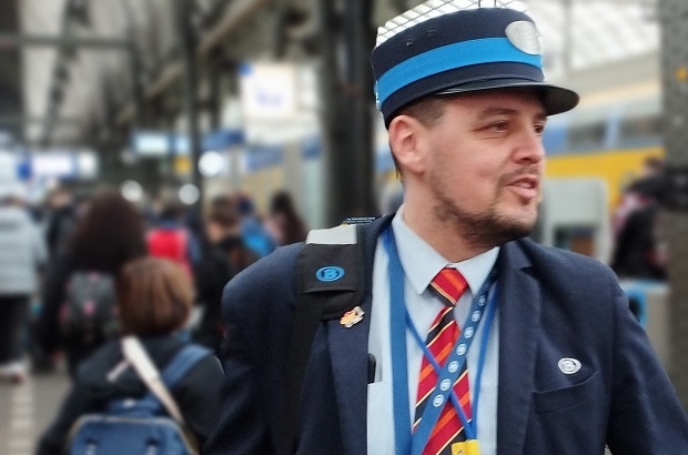 “Goeiedag, bonjour”: train conductor's bilingual greeting in Flemish region deemed illegal
thebulletin.be/goeiedag-bonjo…