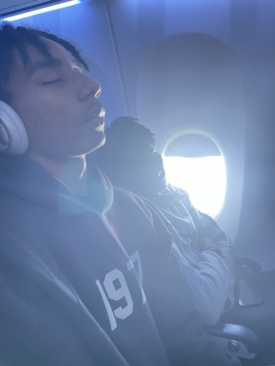 AAU Travel is all the same whether its ✈️ 🚂 🚗… its guaranteed the boys will catch some 😴 😴😴