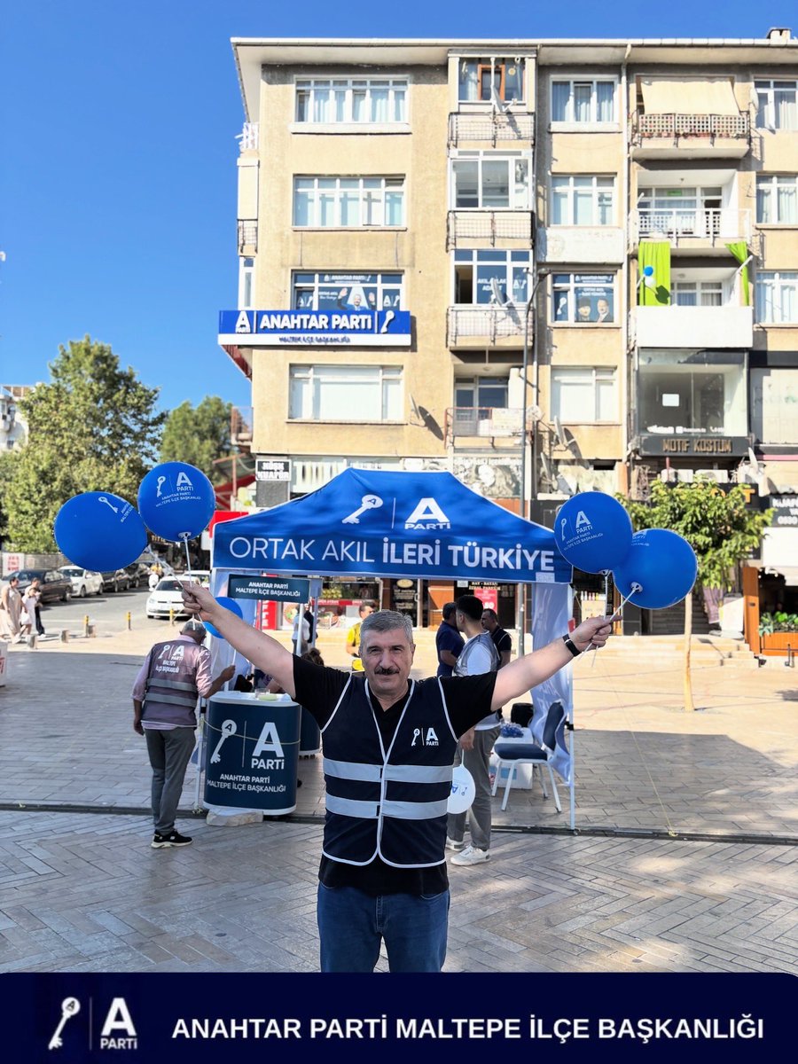 Maltepe’de Genel Başkanımız Yavuz Ağıralioğlu’nu ve Partimizi anlatmaya, tanıtmaya devam ediyoruz. Stantımızda üye çalışmalarımızı aralıksız sürdürüyoruz. Anahtar Parti Maltepe İlçe Başkanımız Sevim Demir’in öncülüğünde, saha faaliyetlerimize devam ediyoruz. 

#birteksenkaldın