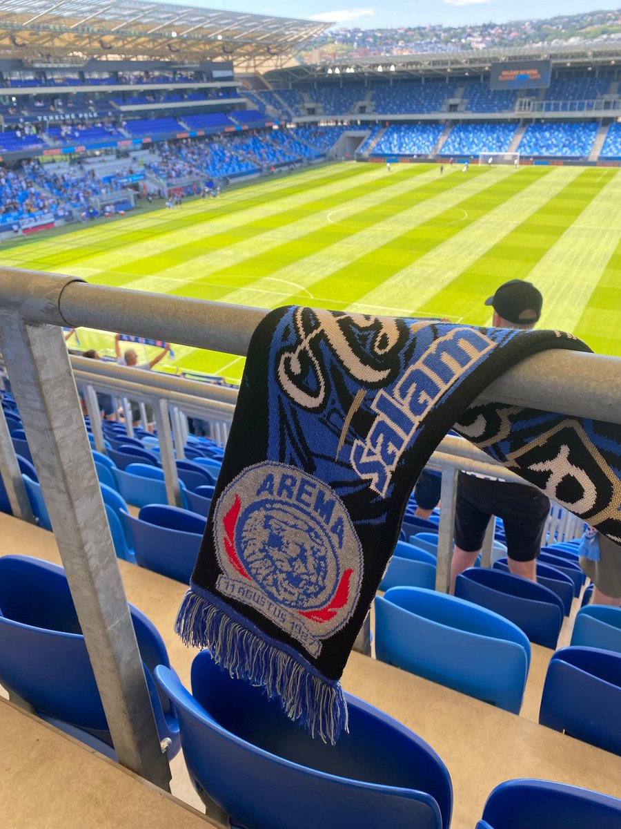 When Sunday Comes 💙

SK slovan Bratislava vs Midtjylland 🇪🇺

#OngisEropa