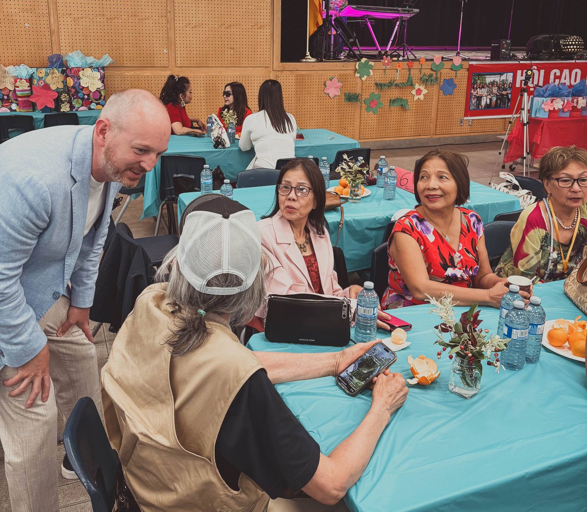 MikeGuglielmin's tweet image. Always a pleasure to spend time with the Vaughan Viet Seniors Club.
Their stories, humour, and strong bonds reflect a community that continues to shape Vaughan in meaningful ways.
Grateful for the conversation, the laughter, and the warm welcome.
#VaughanWoodbridge #Community