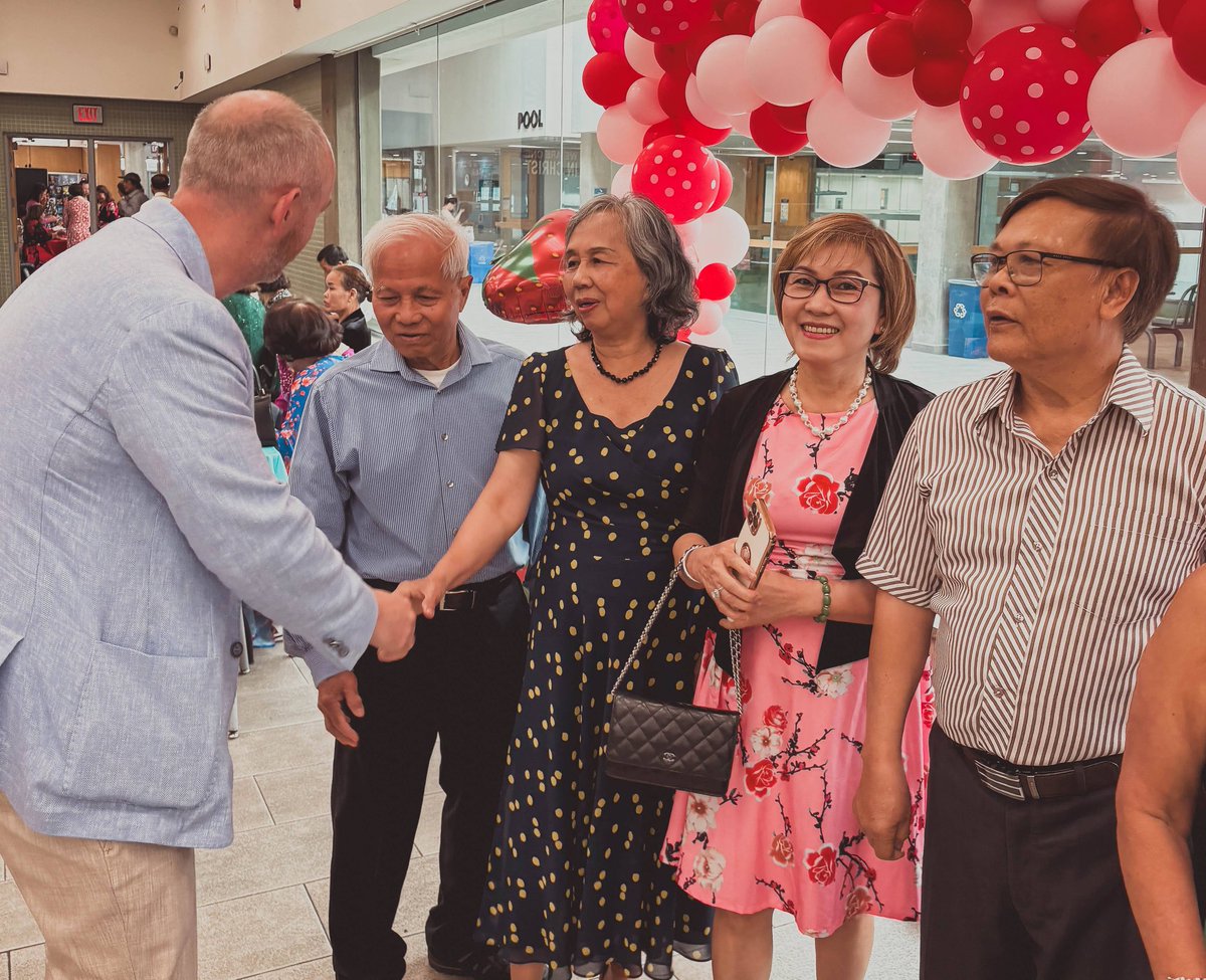 MikeGuglielmin's tweet image. Always a pleasure to spend time with the Vaughan Viet Seniors Club.
Their stories, humour, and strong bonds reflect a community that continues to shape Vaughan in meaningful ways.
Grateful for the conversation, the laughter, and the warm welcome.
#VaughanWoodbridge #Community