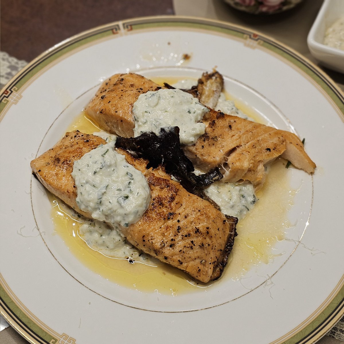 오랜만에 딸내미 온다고 새벽부터 요리했다는 아부지요
자주 오께 내가 미안
고마워