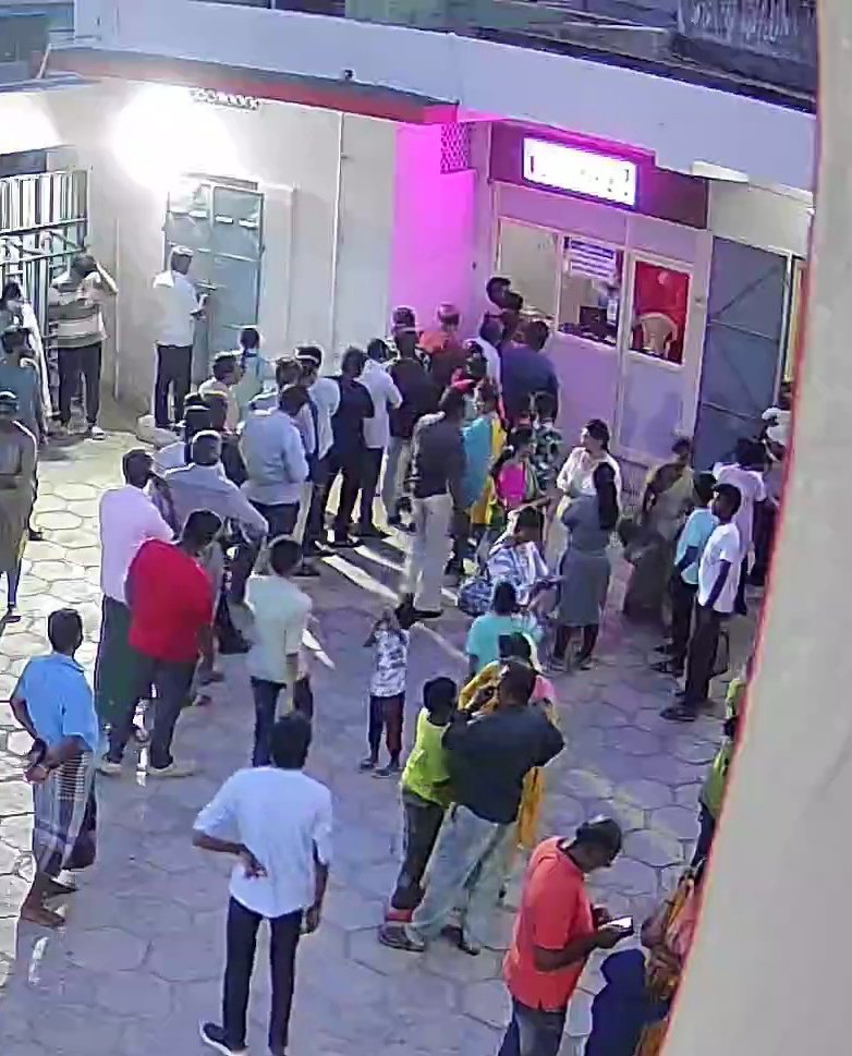 #JurassicWorld Rocking on the Second Weekend as well 🔥🔥
Prime show is gonna go HOUSEFULL !!
Craze for the BRAND !!