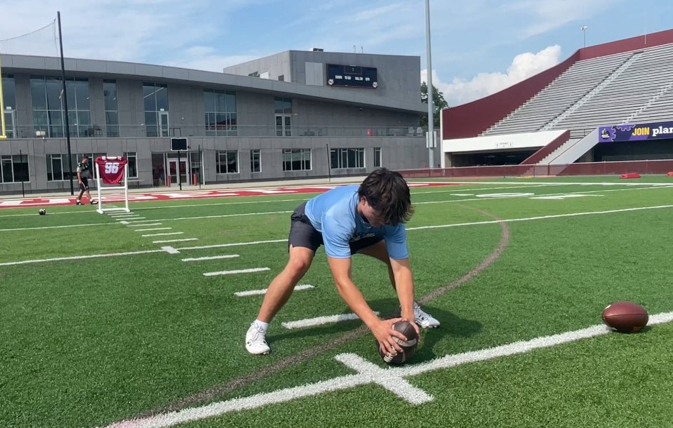 leo_guti150's tweet image. Fantastic snapping session in the books with @jovoniborbon over at @UMass during my trip to MA. Really productive work and always appreciate the opportunity.
@CoachJoeCas
@Hagerty_FB @1CoachQ @OleCoachMac @doccoop22 @CoachLewis8 @markatc13
@bighitslive @HitStick_4…